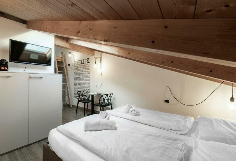 پانسیون Stay Cooper L Goethe Guesthouse