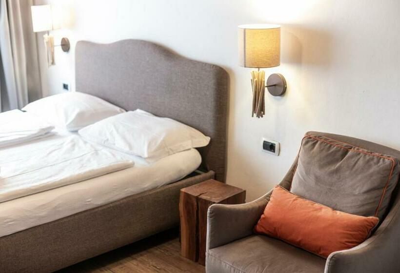 پانسیون Stay Cooper L Goethe Guesthouse