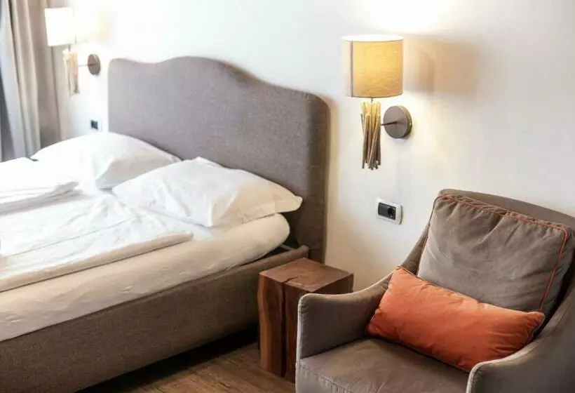 پانسیون Stay Cooper L Goethe Guesthouse