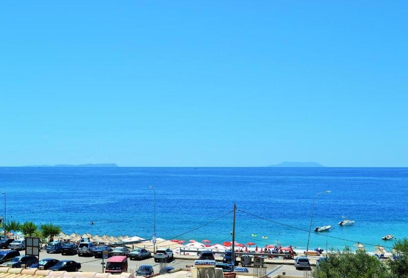 ペンション Sunflower Himara