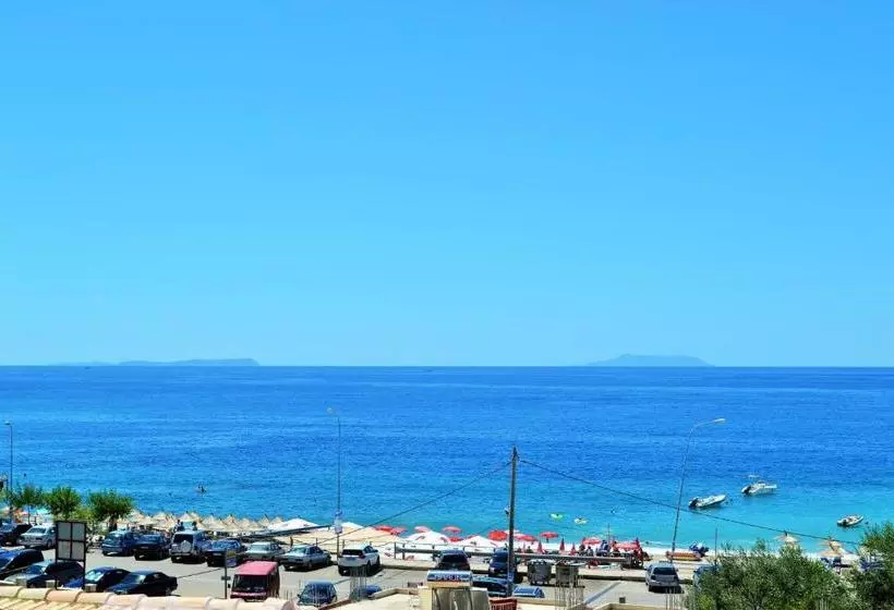 Majatalo Sunflower Himara