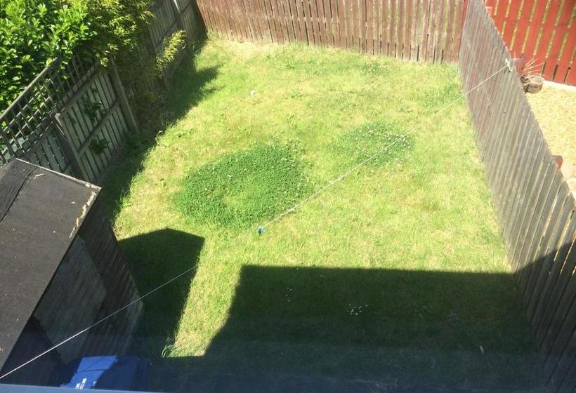 بنسيون Kirkwood Drive