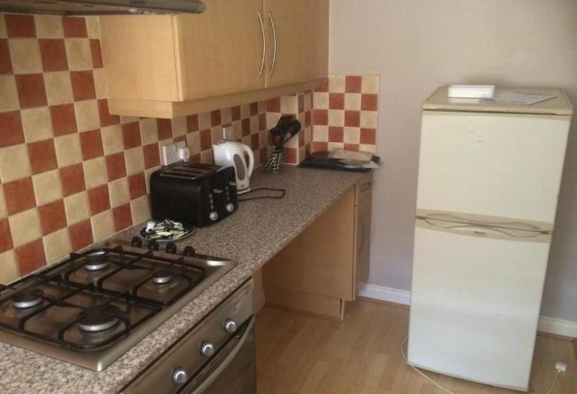 بنسيون Kirkwood Drive