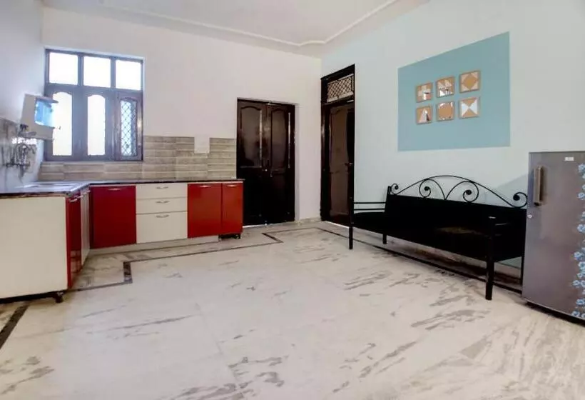 پانسیون Home Spacious Studio Sector 21 A Faridabad