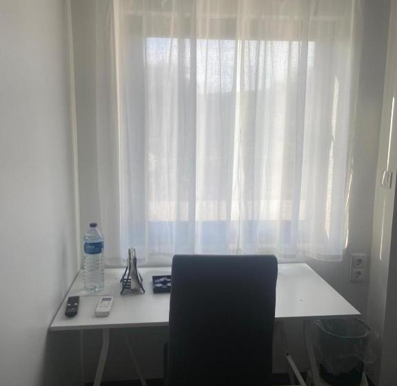 پانسیون Rm Newhost 2015 / Casadochico