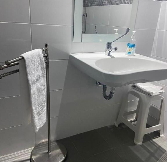 پانسیون Rm Newhost 2015 / Casadochico