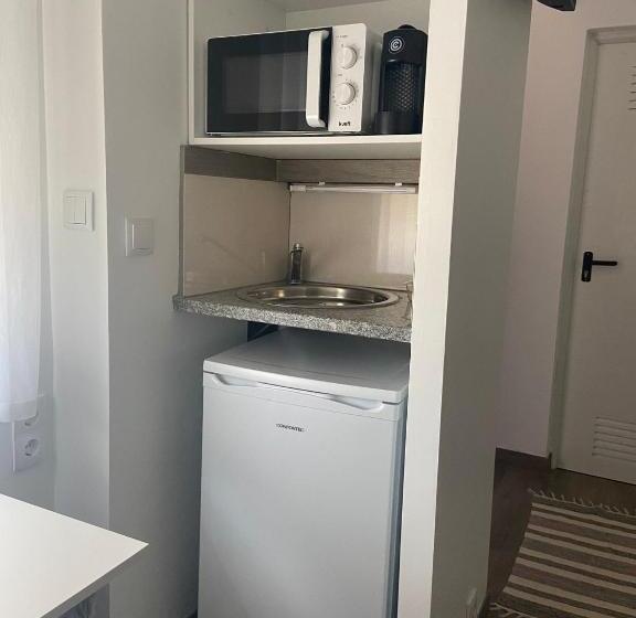 پانسیون Rm Newhost 2015 / Casadochico