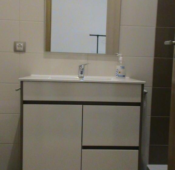 پانسیون Rm Newhost 2015 / Casadochico