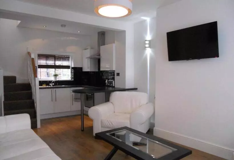 پانسیون Yarm View Guest House And Cottages