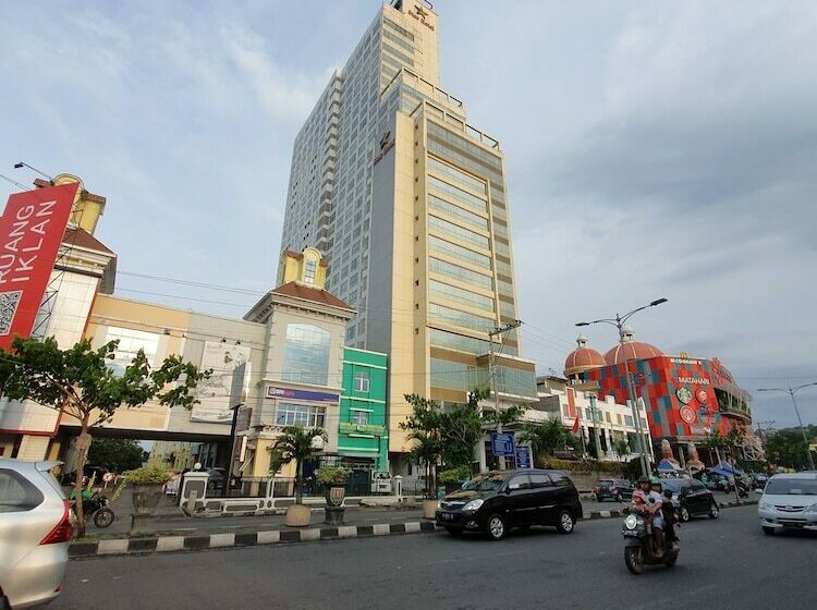 پانسیون Horison Ultima Semarang