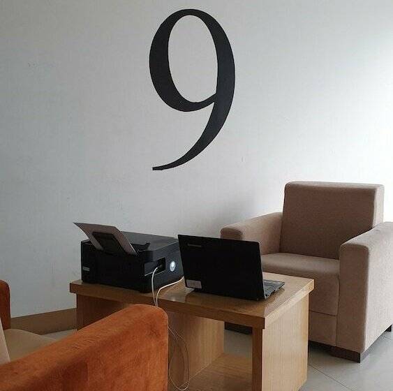 پانسیون Horison Ultima Semarang