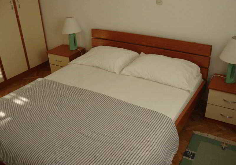 فندق Apartments Galov