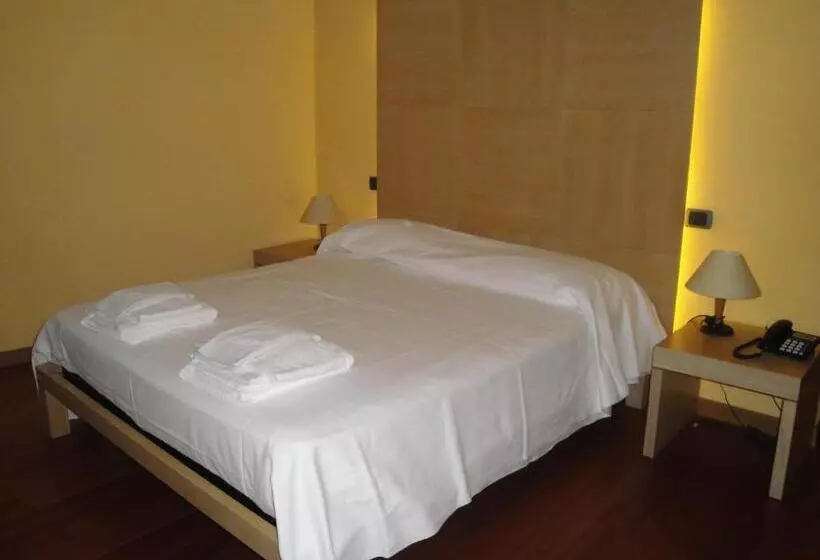 Hotelli Locanda Del Brinsc