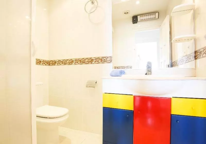 هتل Villa La Perla