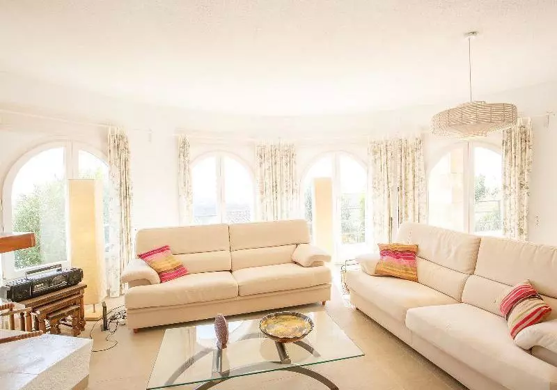 هتل Villa La Perla