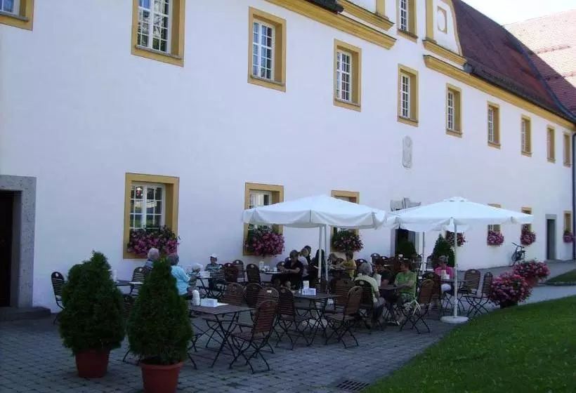 ホテル Tagungshaus Im Kloster Neresheim