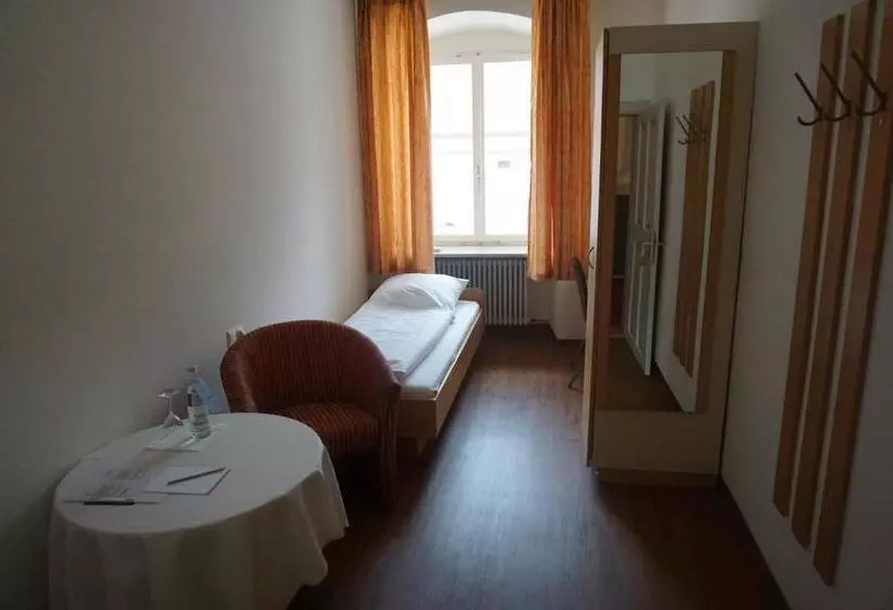 ホテル Tagungshaus Im Kloster Neresheim