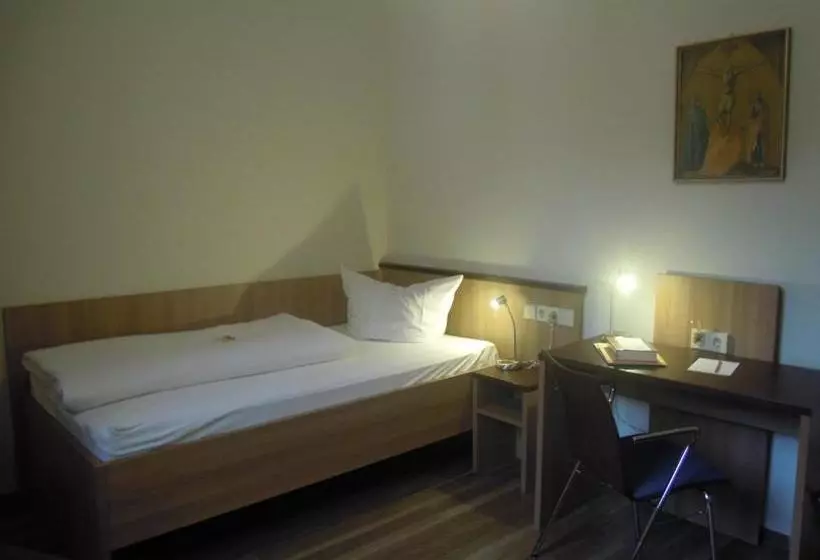 ホテル Tagungshaus Im Kloster Neresheim