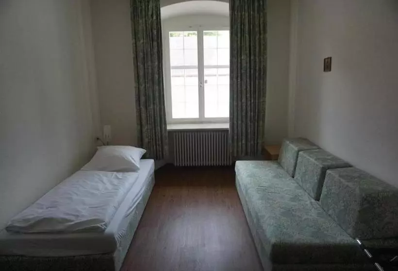 ホテル Tagungshaus Im Kloster Neresheim