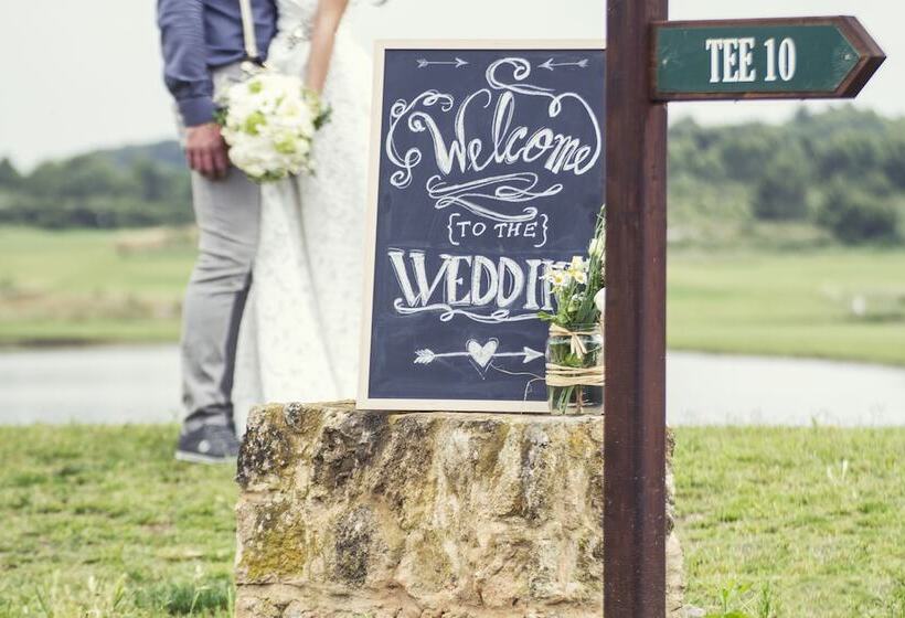 בית מלון כפרי Acaya Golf Resort & Spa