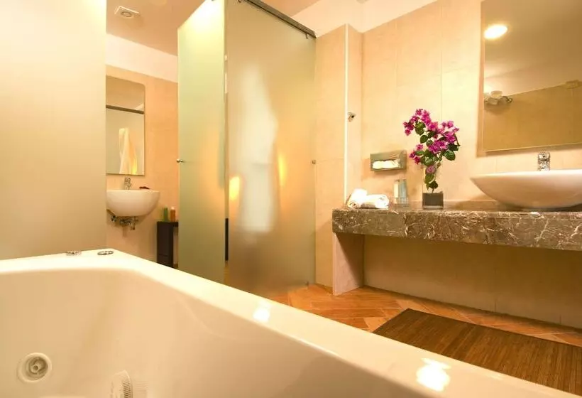 Baia Taormina Cdshotels