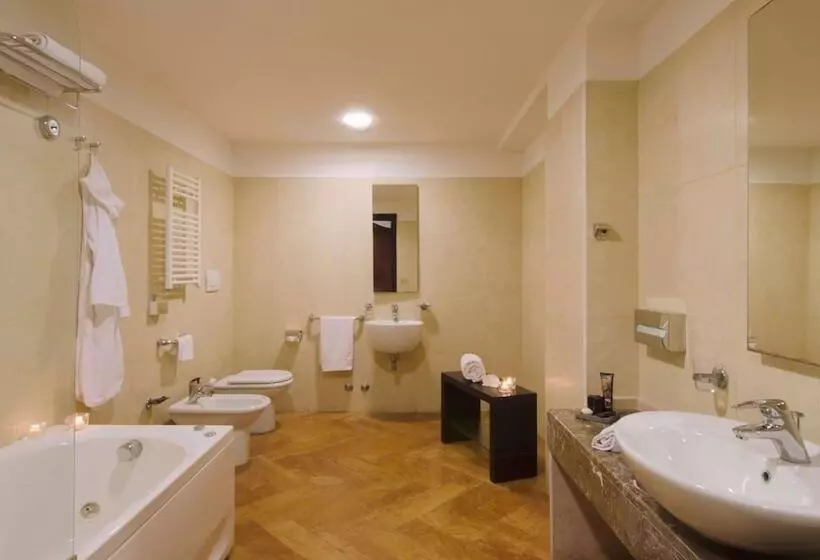 Baia Taormina Cdshotels