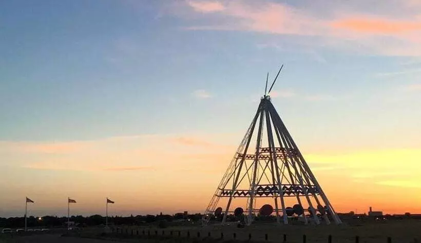 Отель Baymont By Wyndham Medicine Hat