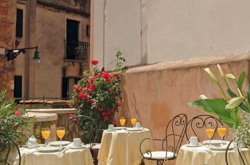 هتل Casa Verardo Residenza D Epoca