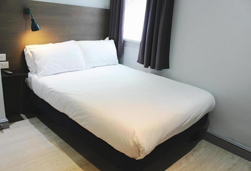 هتل Euro  London Wembley