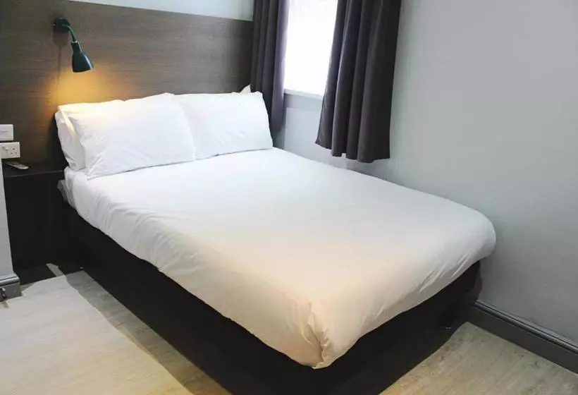 Отель Euro  London Wembley