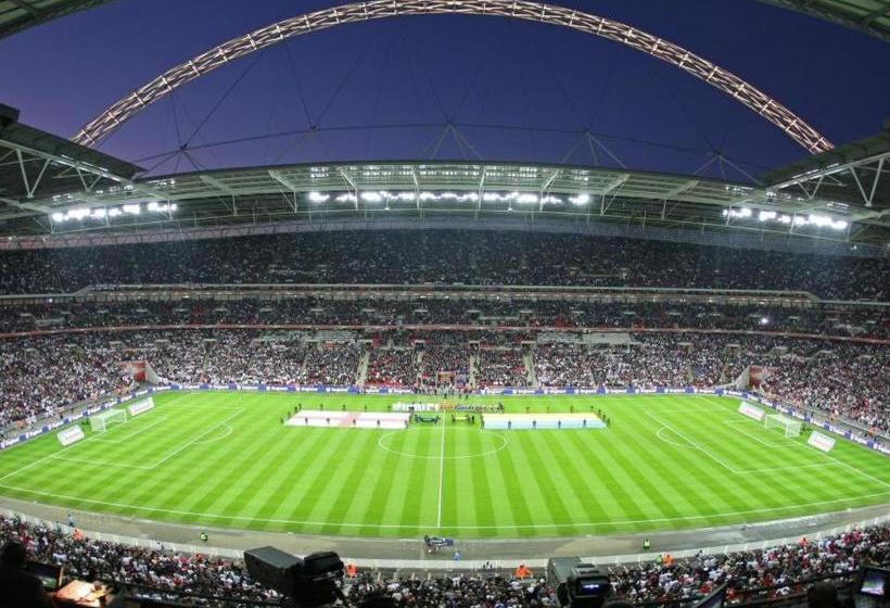 هتل Euro  London Wembley