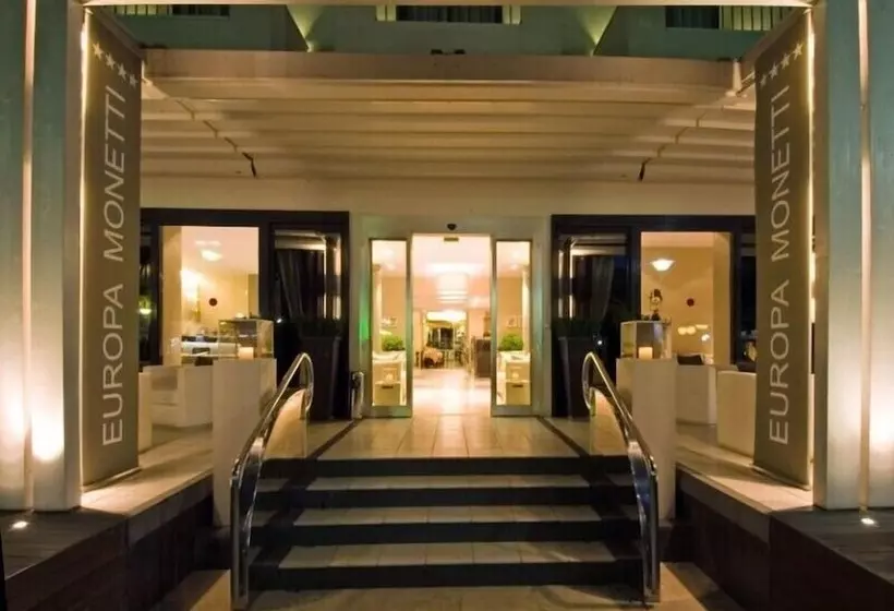 فندق Europa Monetti