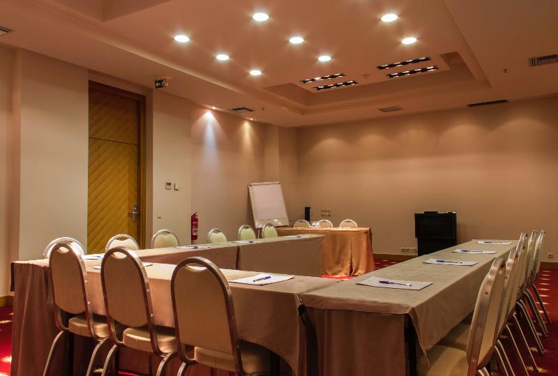 בית מלון כפרי Gdm Megaron, Historical Monument