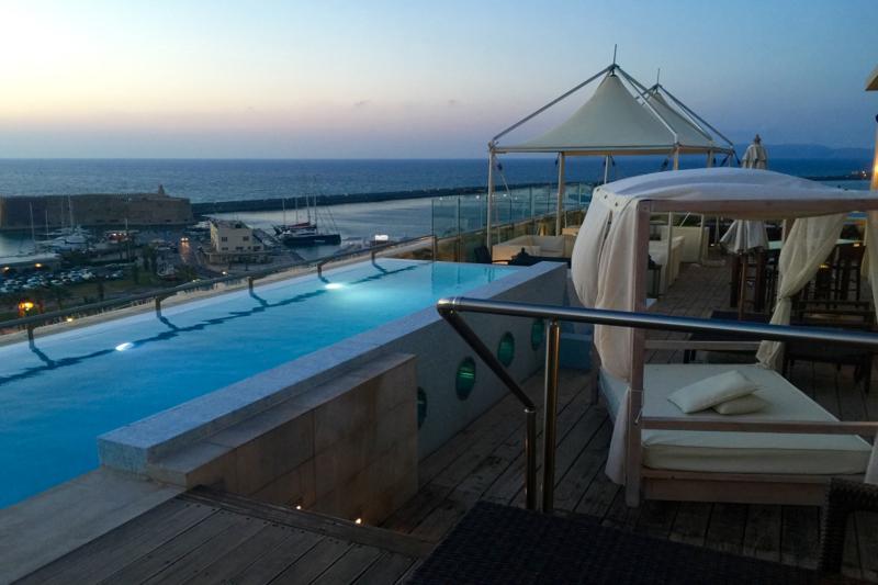 בית מלון כפרי Gdm Megaron, Historical Monument