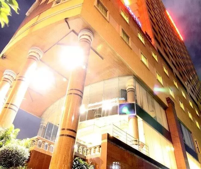 ホテル Grand Tower Inn Rama 6 Sha Extra Plus