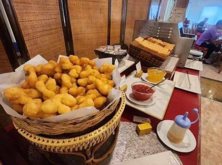 ホテル Grand Tower Inn Rama 6 Sha Extra Plus