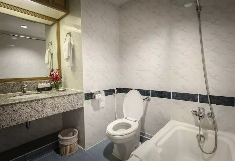 ホテル Grand Tower Inn Rama 6 Sha Extra Plus