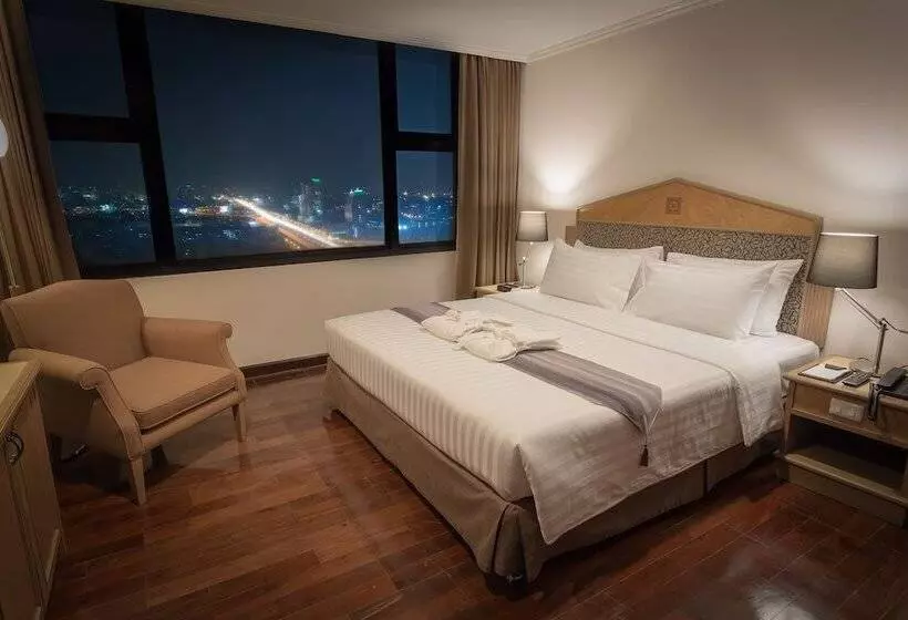 ホテル Grand Tower Inn Rama 6 Sha Extra Plus