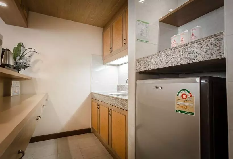 ホテル Grand Tower Inn Rama 6 Sha Extra Plus