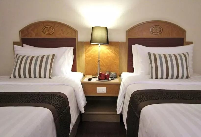 ホテル Grand Tower Inn Rama 6 Sha Extra Plus