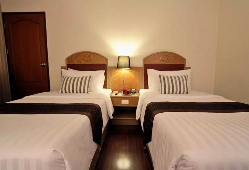 ホテル Grand Tower Inn Rama 6 Sha Extra Plus