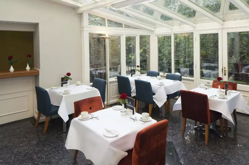 בית מלון כפרי Grange Buckingham