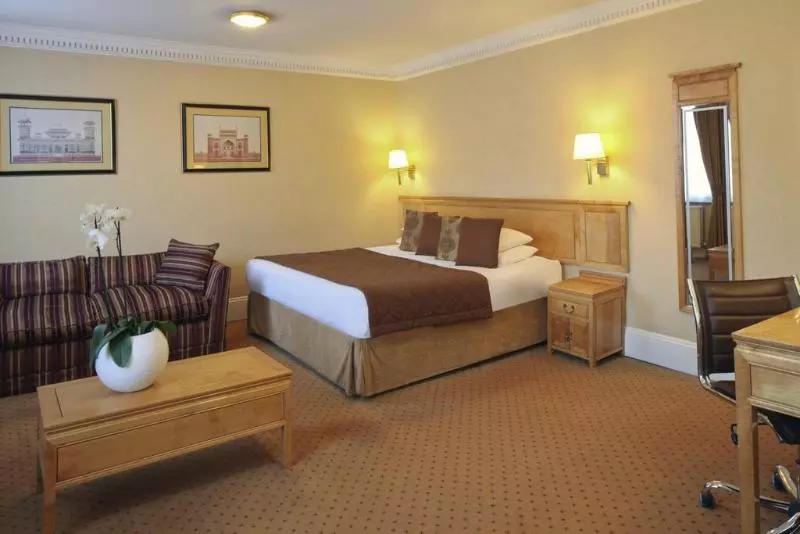 בית מלון כפרי Grange Buckingham