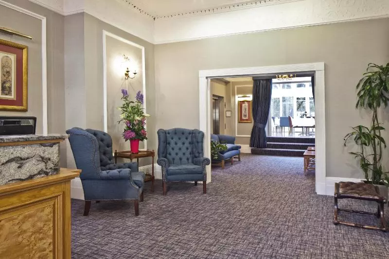 בית מלון כפרי Grange Buckingham