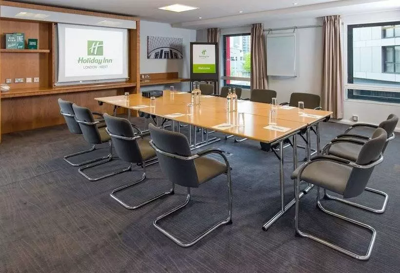 ホテル Holiday Inn London West, An Ihg