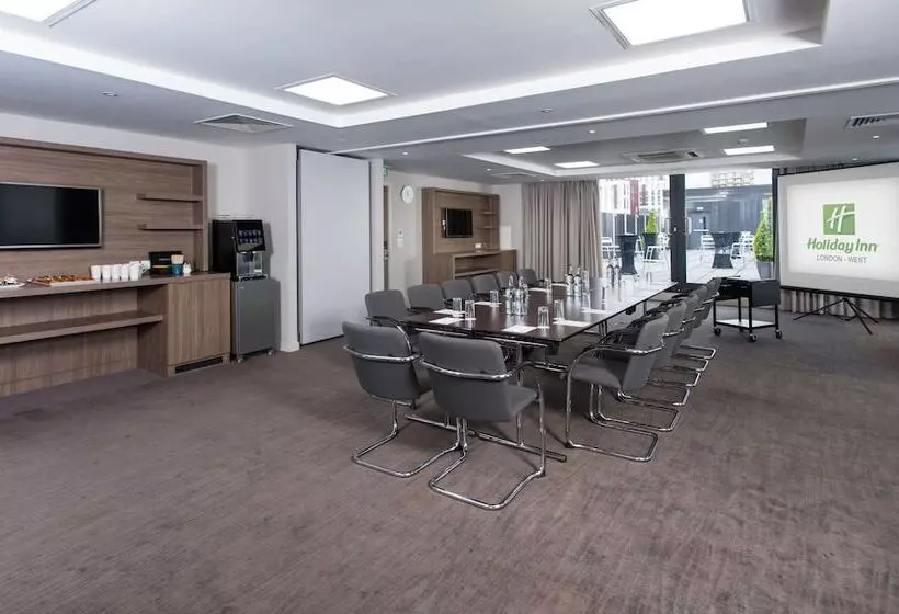 ホテル Holiday Inn London West, An Ihg
