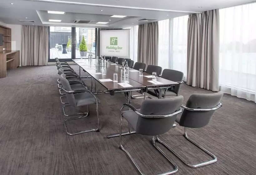 ホテル Holiday Inn London West, An Ihg