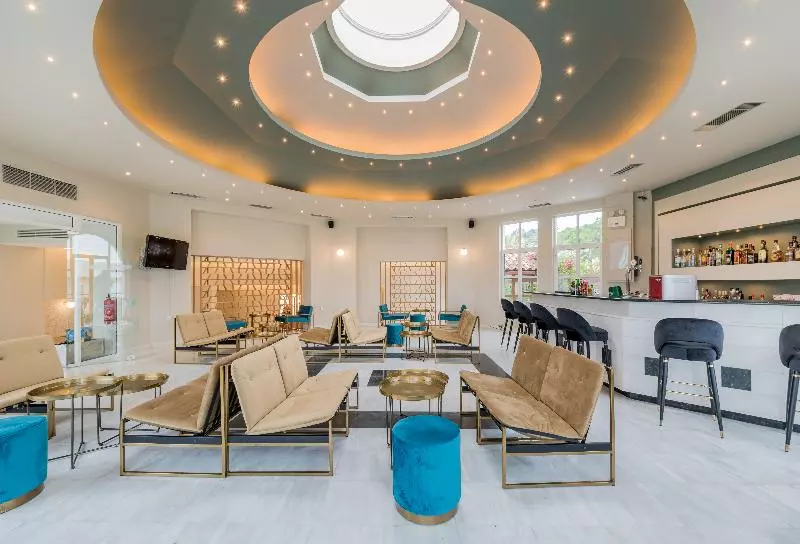 هتل Katerina Palace