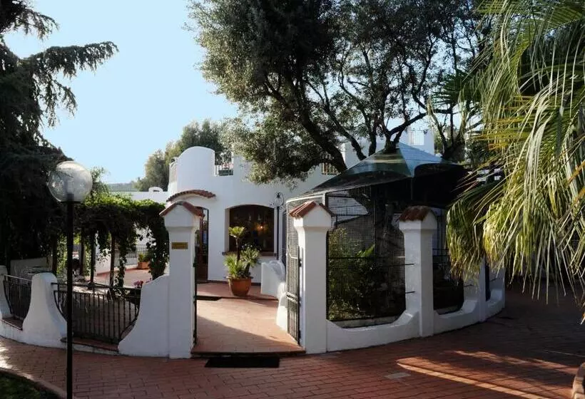 هتل La Locanda Azzurra