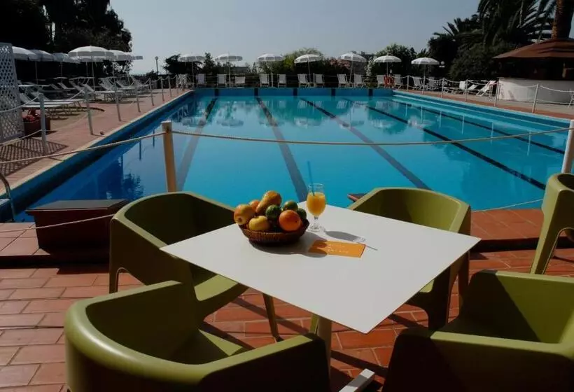 هتل La Locanda Azzurra